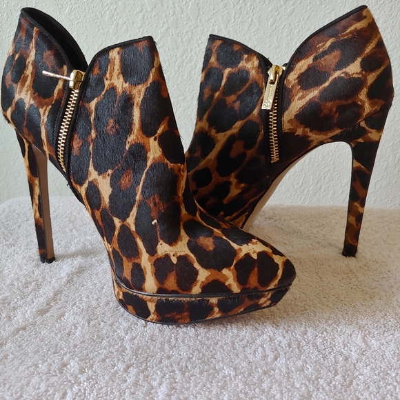 Jessica Simpson Animal Print Calf Hair Heeled Boots NWOT - Picture 1 of 7